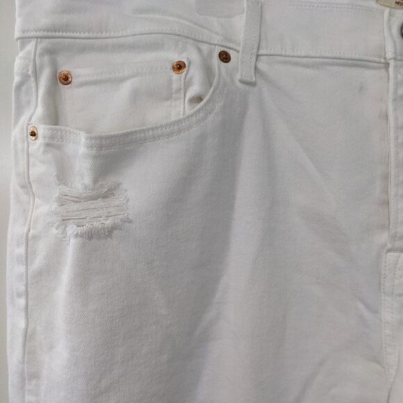 Levi's | Women's Plus Wedgie Skinny in White - Picture 8 of 13